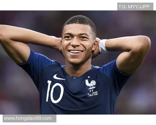 2023年现役足球明星官方排名揭晓谁将成为全球最佳球员之争的焦点 2023年现役足球明星官方排名揭晓谁将成为全球最佳球员之争的焦点