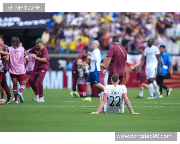 7月足球明星齐聚一堂谁将成为这个夏季的焦点人物 7月足球明星齐聚一堂谁将成为这个夏季的焦点人物