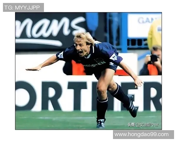 光头足球明星的传奇人生与赛场风采揭秘,十位球星的故事与成就分享 光头足球明星的传奇人生与赛场风采揭秘,十位球星的故事与成就分享