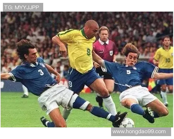 传奇足球巨星大罗的巴西之路与辉煌成就回顾 传奇足球巨星大罗的巴西之路与辉煌成就回顾