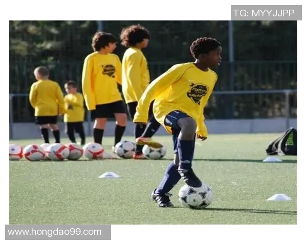 足球明星热巴观赛记:从绿茵场到荧屏的激情碰撞与梦想追逐 足球明星热巴观赛记:从绿茵场到荧屏的激情碰撞与梦想追逐